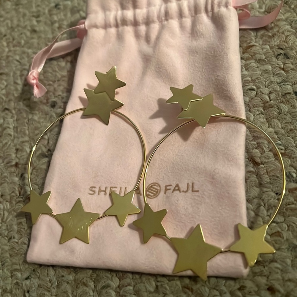 Shelia star hoops